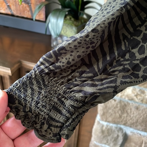 Rails Animal print Smocked Waist Dress - Picture 4 of 9